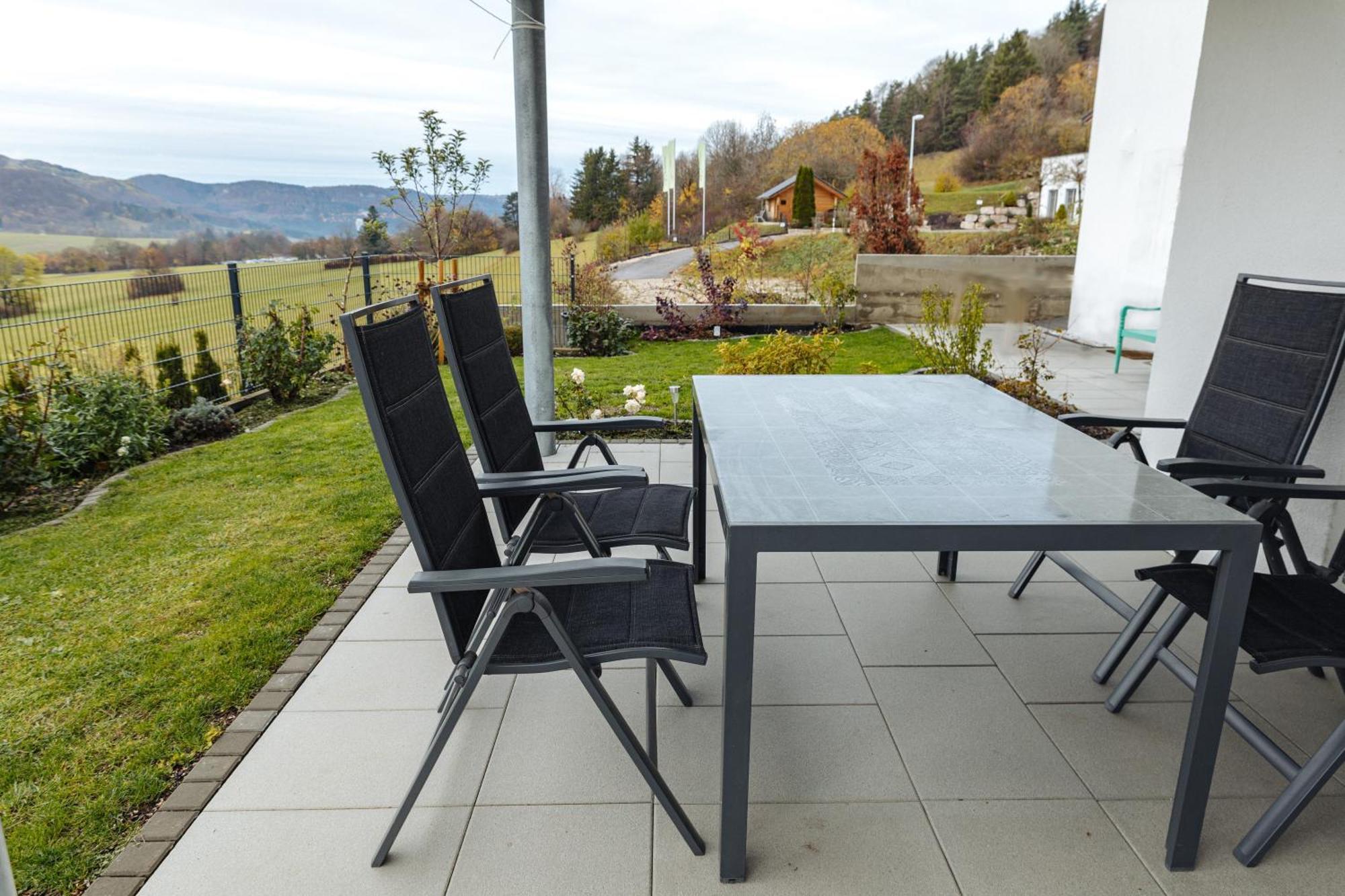 Apartmán Atemberaubender Ausblick Mit Premium-Wanderwegen Vor Der Haustuer Albstadt Exteriér fotografie